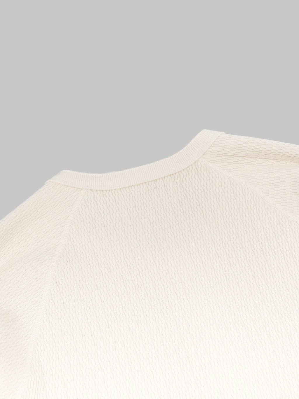 Wonder Looper Cashmere Blend  Honeycomb Henley Ecru