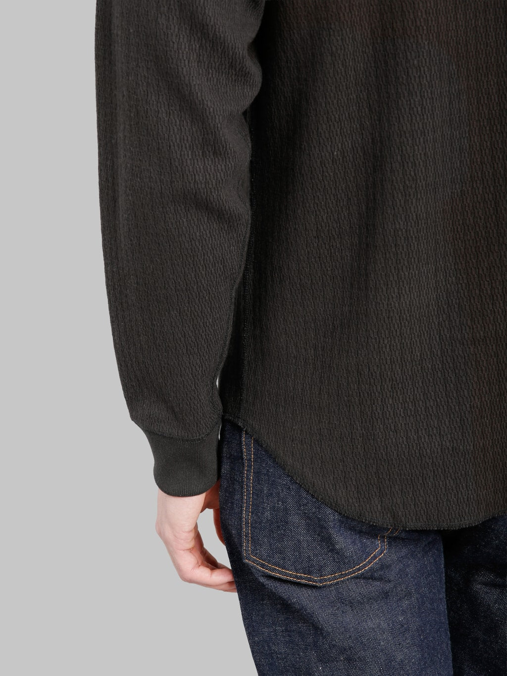 Wonder Looper Cashmere Blend Honeycomb Henley Sumi Black