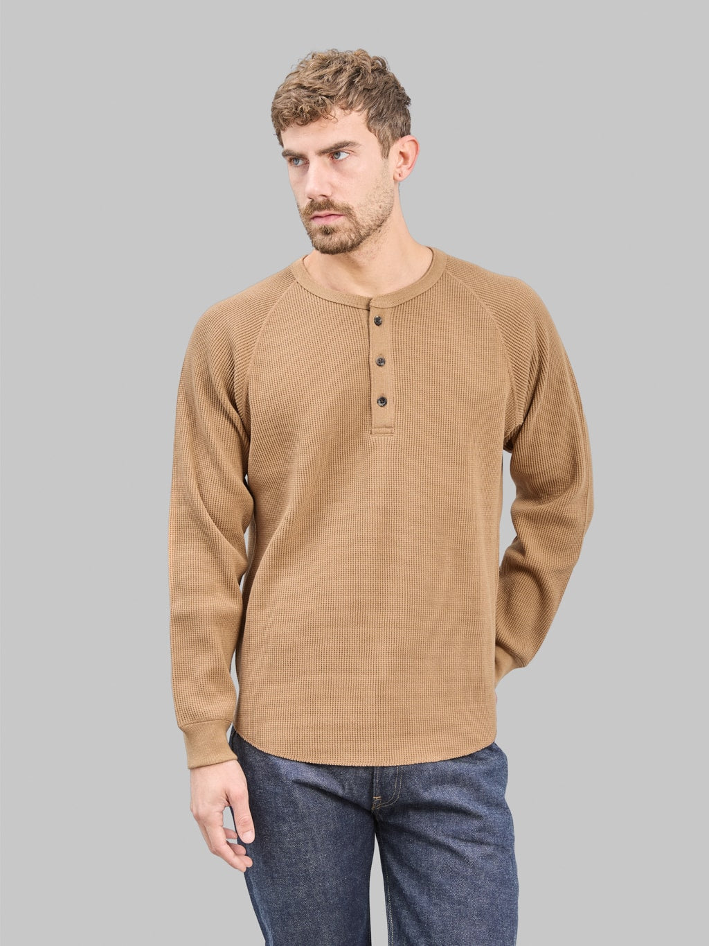 Wonder Looper Foxfibre Heavyweight Waffle Henley Coyote 70 syled