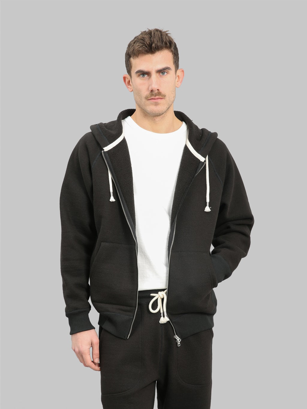 wonder looper zip hoodie double heavyweight french terry black total look