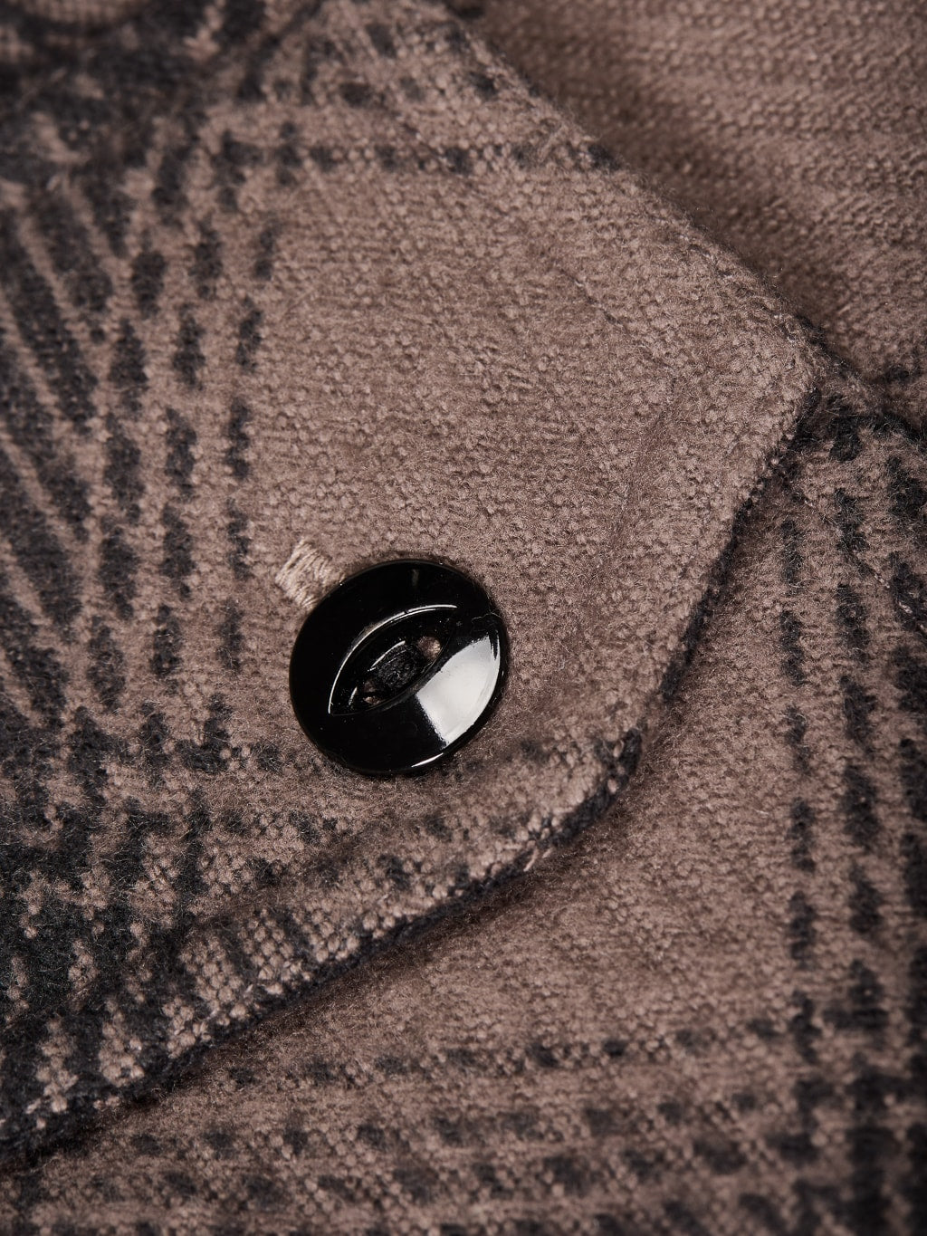 3sixteen Crosscut Flannel Charcoal Twill Plaid  button closeup