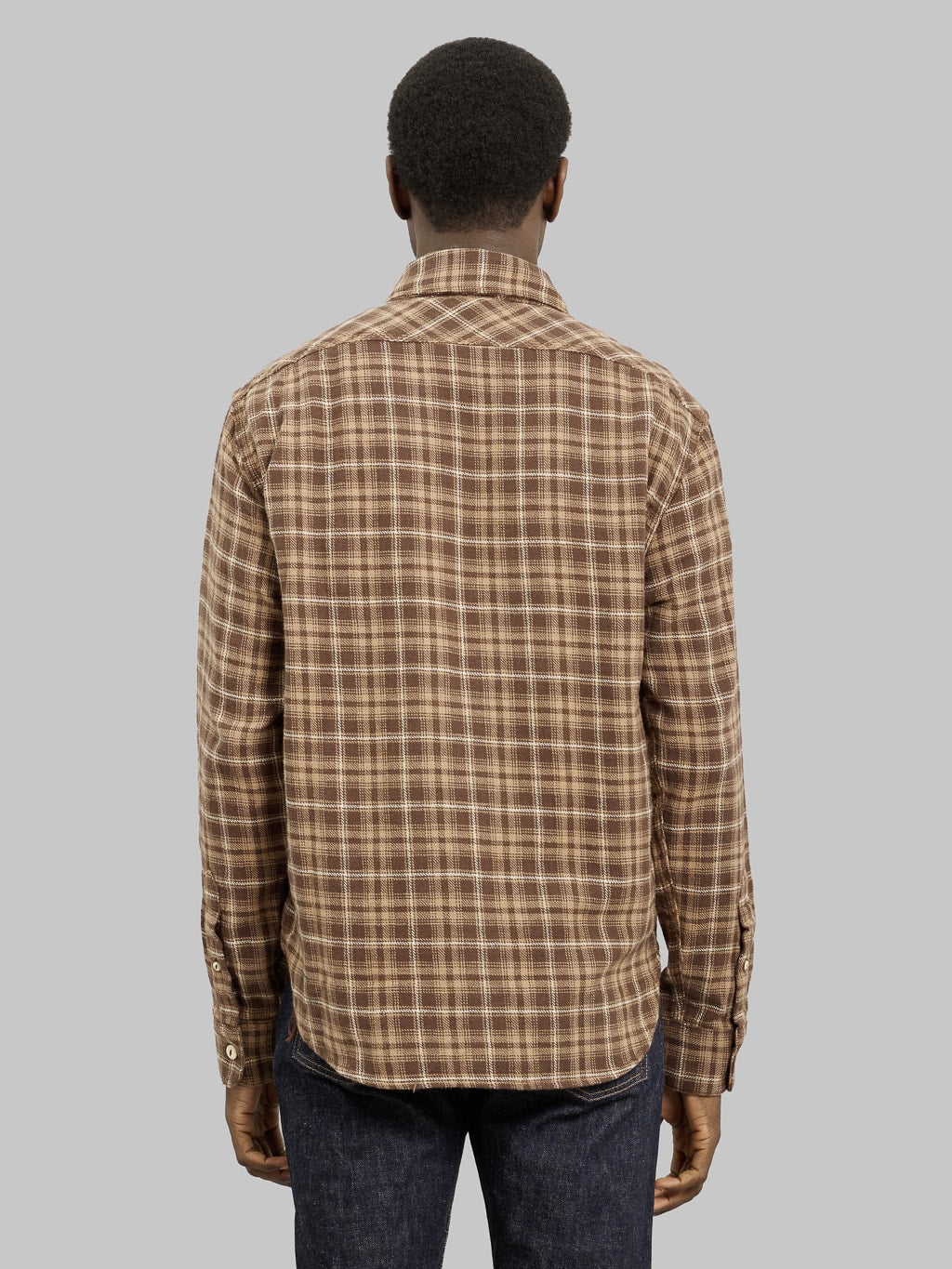 Freenote Cloth Wells Shirt Brown model back fit