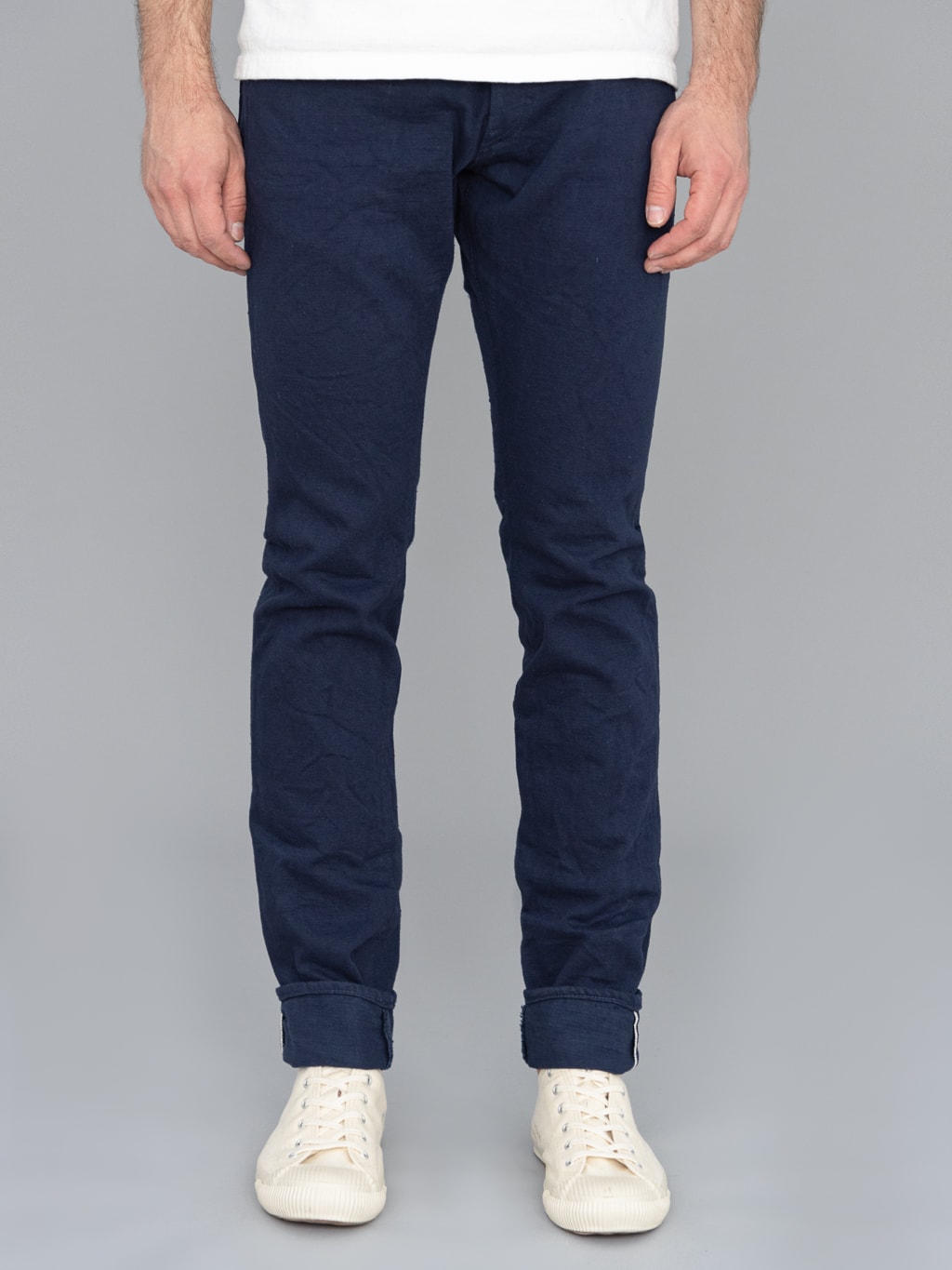 ONI Denim 612 Super Low Tension Navy Relaxed Tapered Jeans front fit