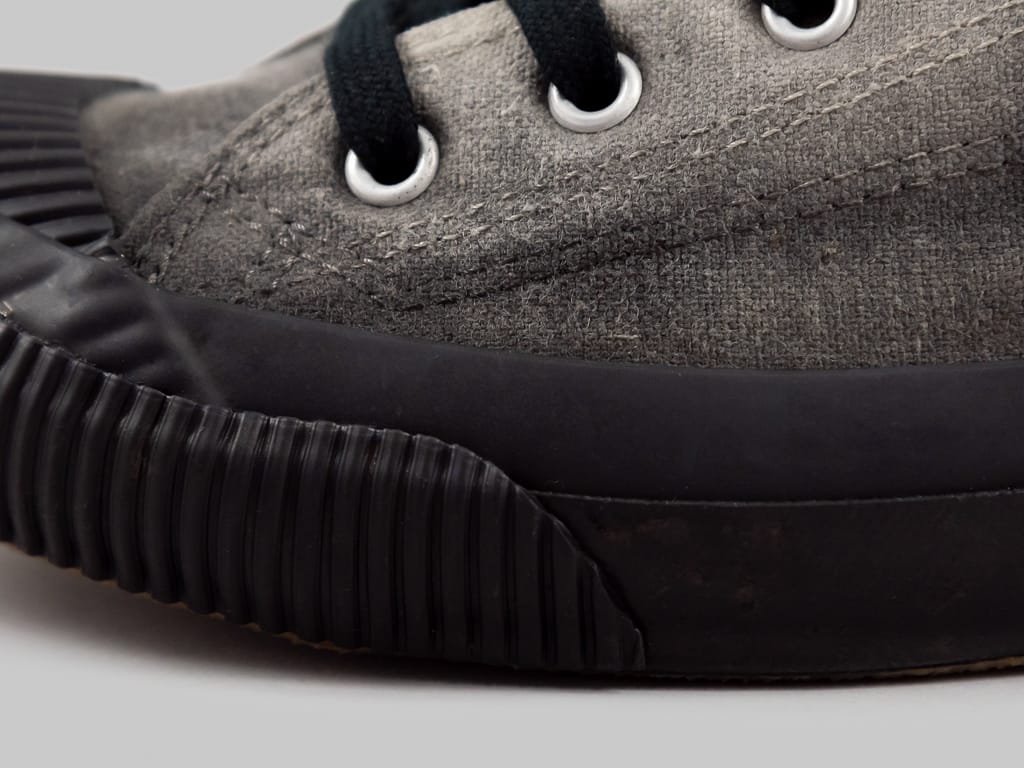 Pras Shellcap Low Sneakers Mura uneven dye gray x black vulcanized sole