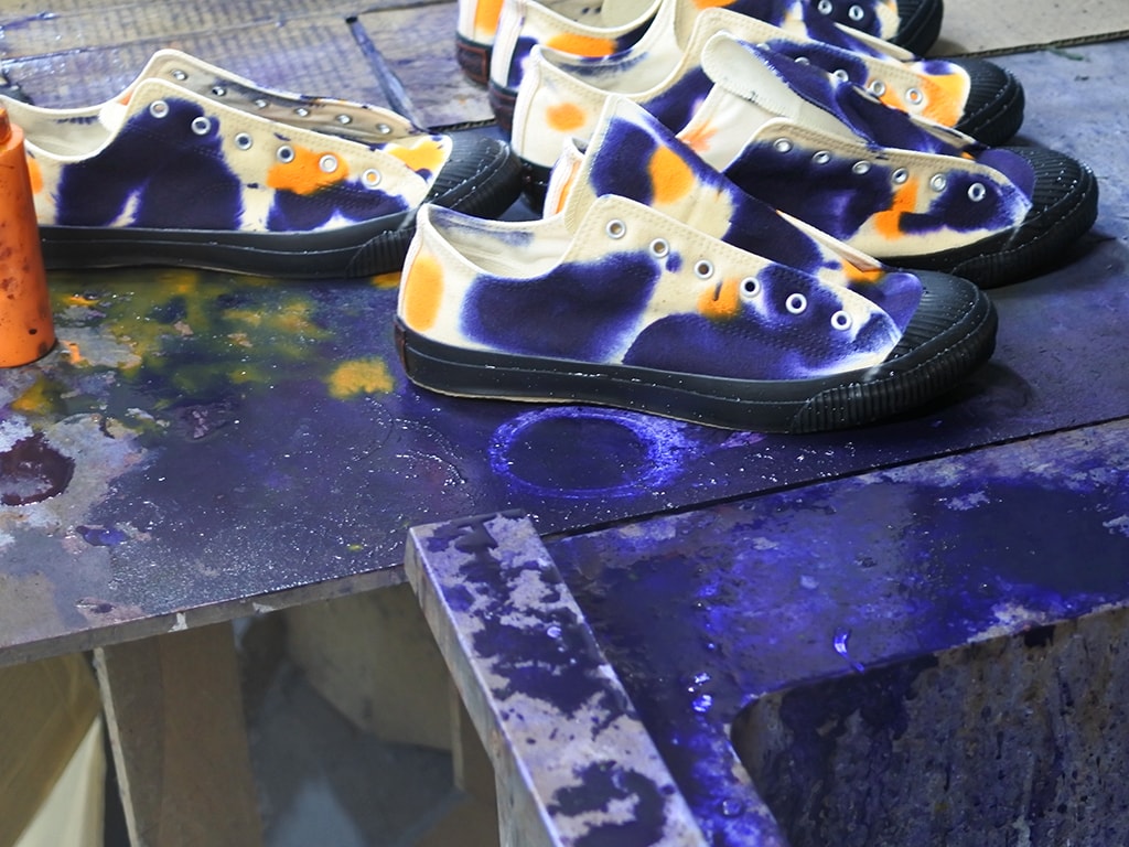 Pras Shellcap Low Sneakers Mura uneven dye navy x black dyeing