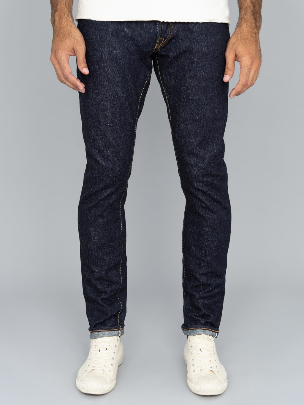 Pure Blue Japan Relaxed Tapered denim jeans front fit