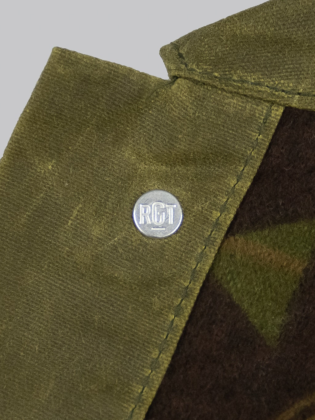 Rogue Territory Supply Jacket Lined Hunter Green Ridgeline button detail