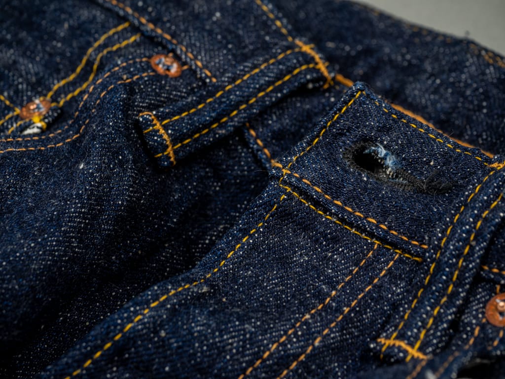 Samurai Jeans "Ai-Benkei" Natural Indigo Relax Tapered Jeans Button Hole Detail