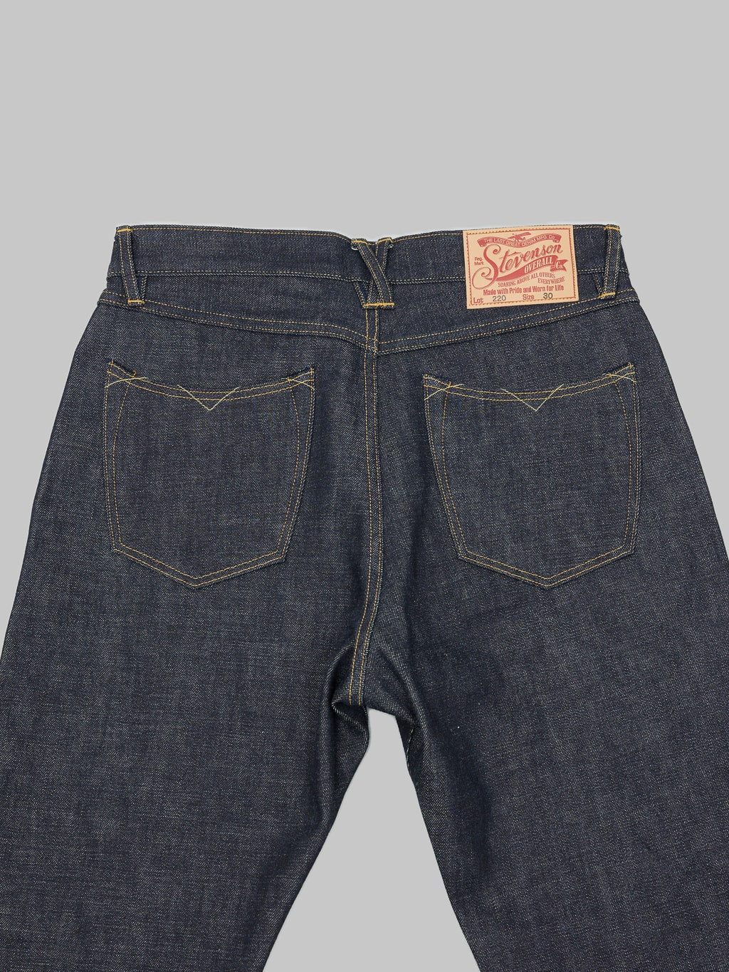 Stevenson Overall Carmel 220 Regular Tapered Jeans back pockets detail