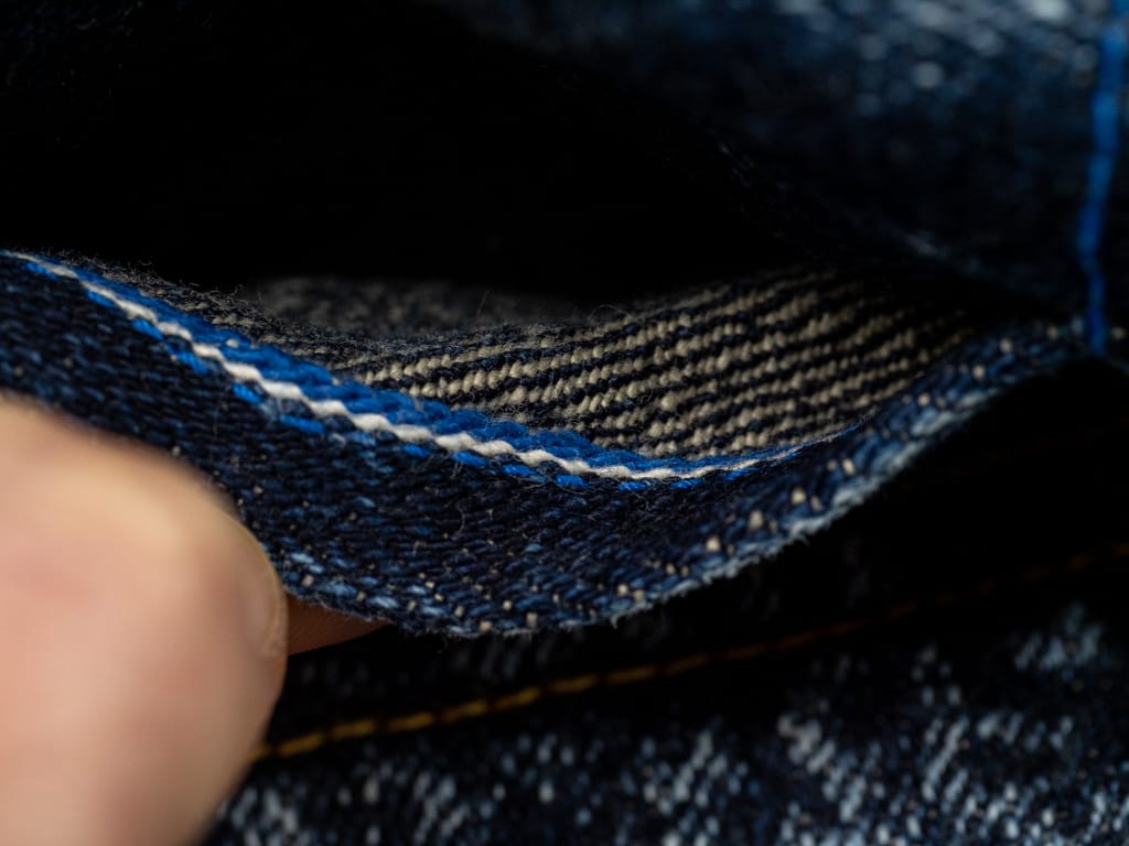 Tanuki Natural Acid Wash High Tapered Jeans Coin Pocket Detail