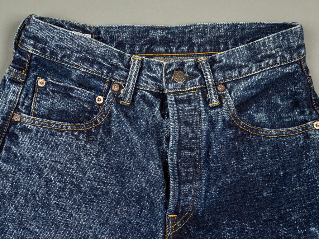 Tanuki Natural Acid Wash High Tapered Jeans Front Pocket