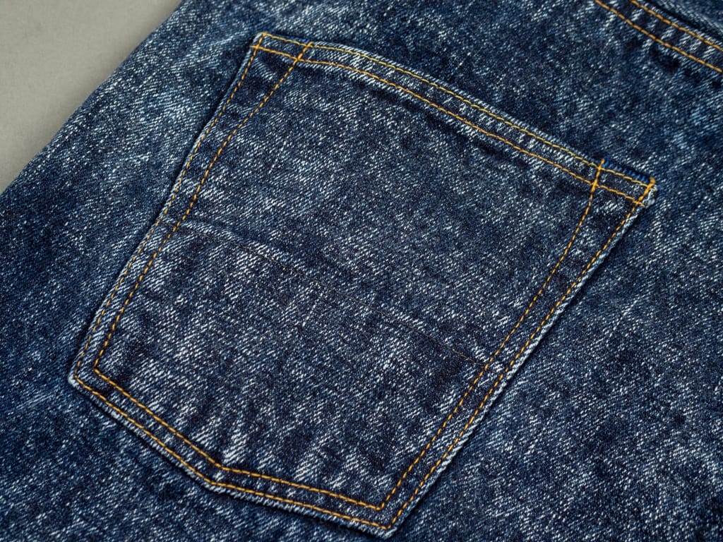 Tanuki Natural Acid Wash High Tapered Jeans Pocket