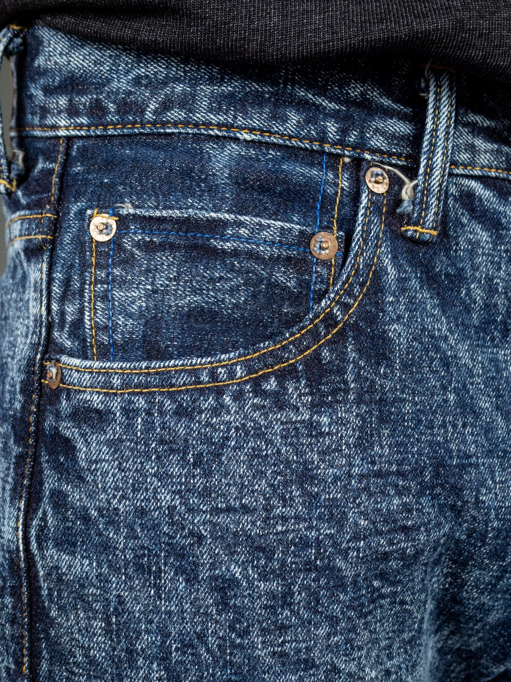 Tanuki Natural Acid Wash High Tapered Jeans Side Pocket