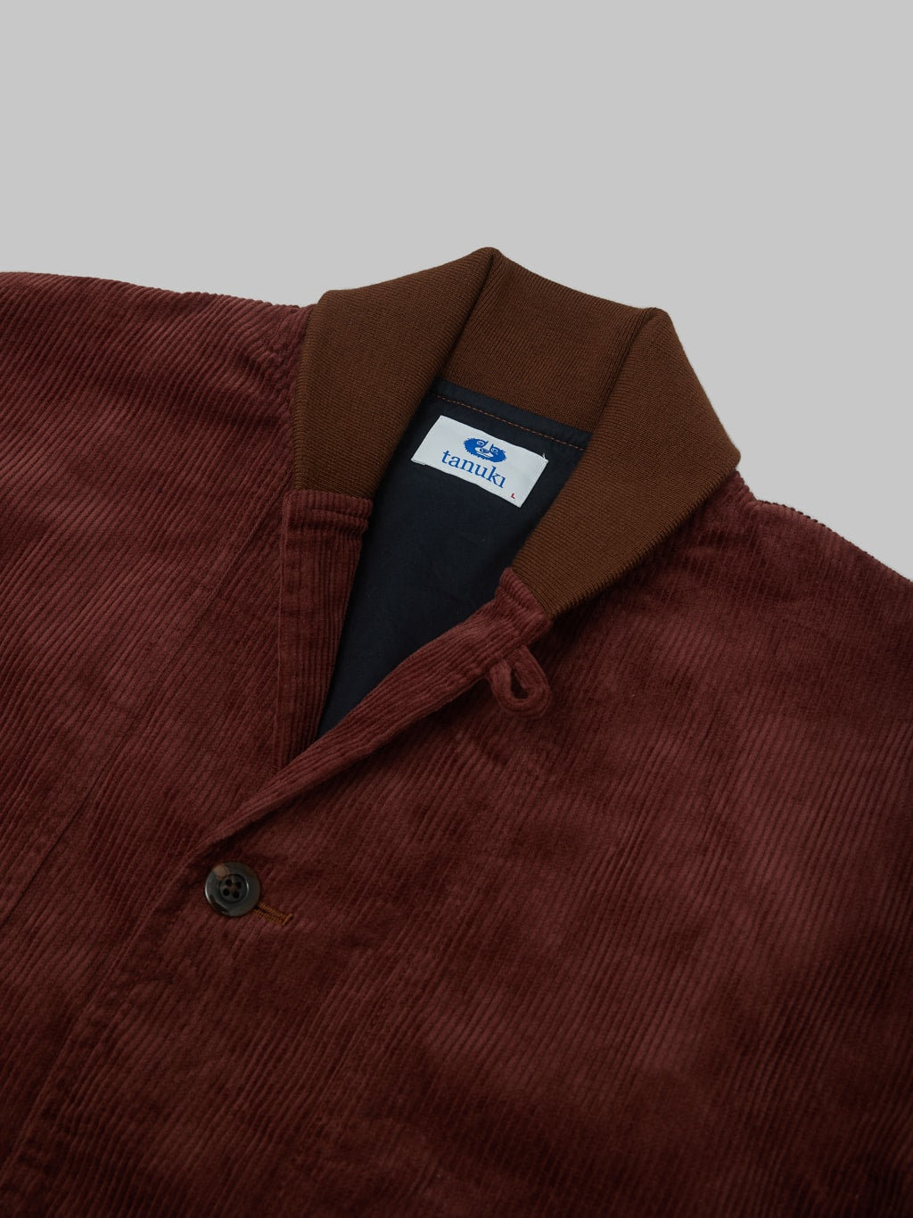 Tanuki Sazanami Corduro mud Dyed brown Jacket collar closeup