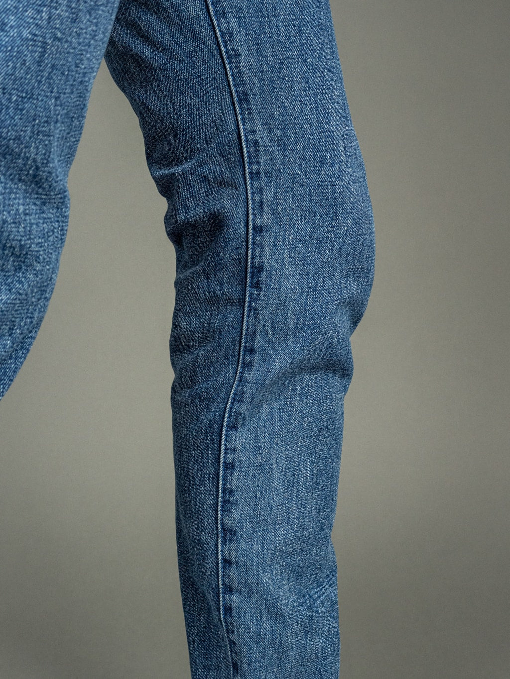Tanuki Yurai Stonewash High Tapered Jeans Inseam