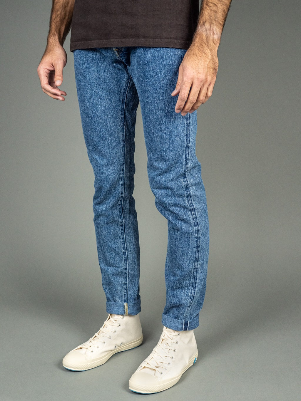 Tanuki Yurai Stonewash High Tapered Jeans Side