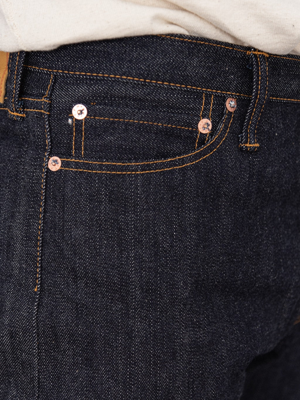 The Flat Head 3009 14.5oz straight tapered Jeans coin pocket closeup