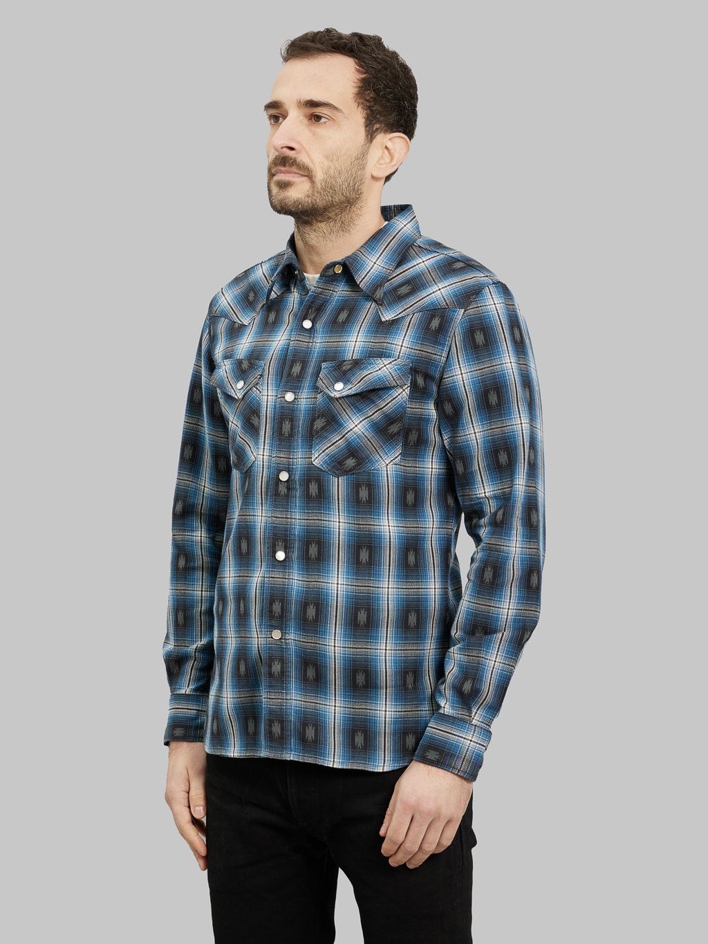 The Flat Head Native Check Western Shirt blue model side fit