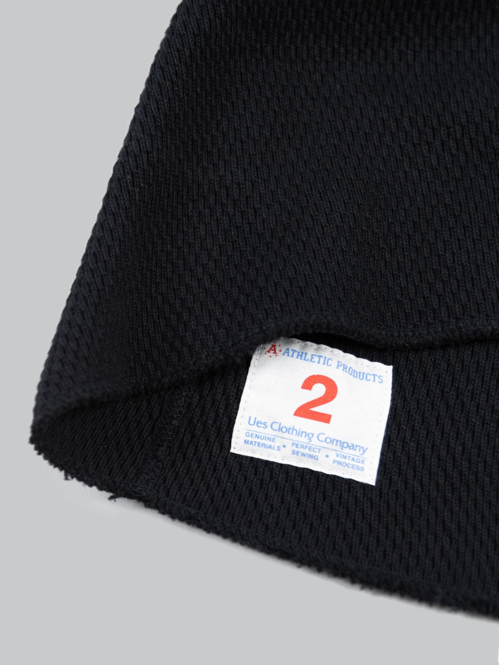 UES Double Honeycomb Thermal TShirt Black knit interior