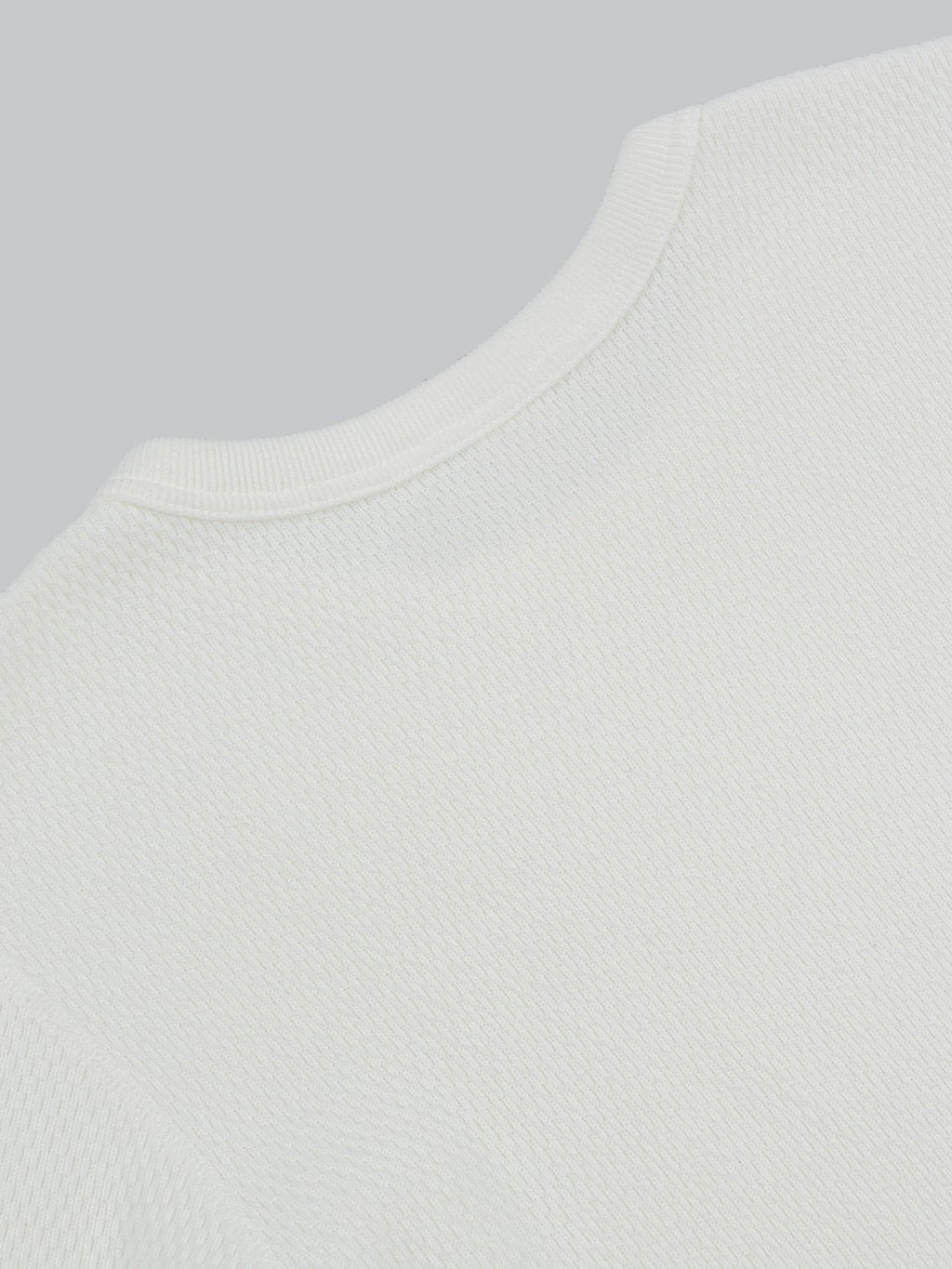 UES Double Honeycomb Thermal tshirt Off White back collar
