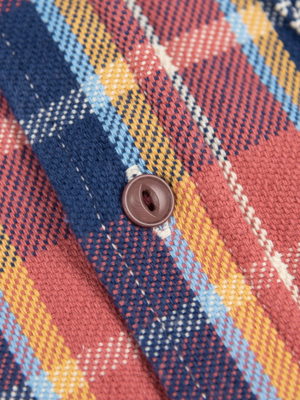 UES Heavy selvedge Flannel Shirt pink navy button closeup
