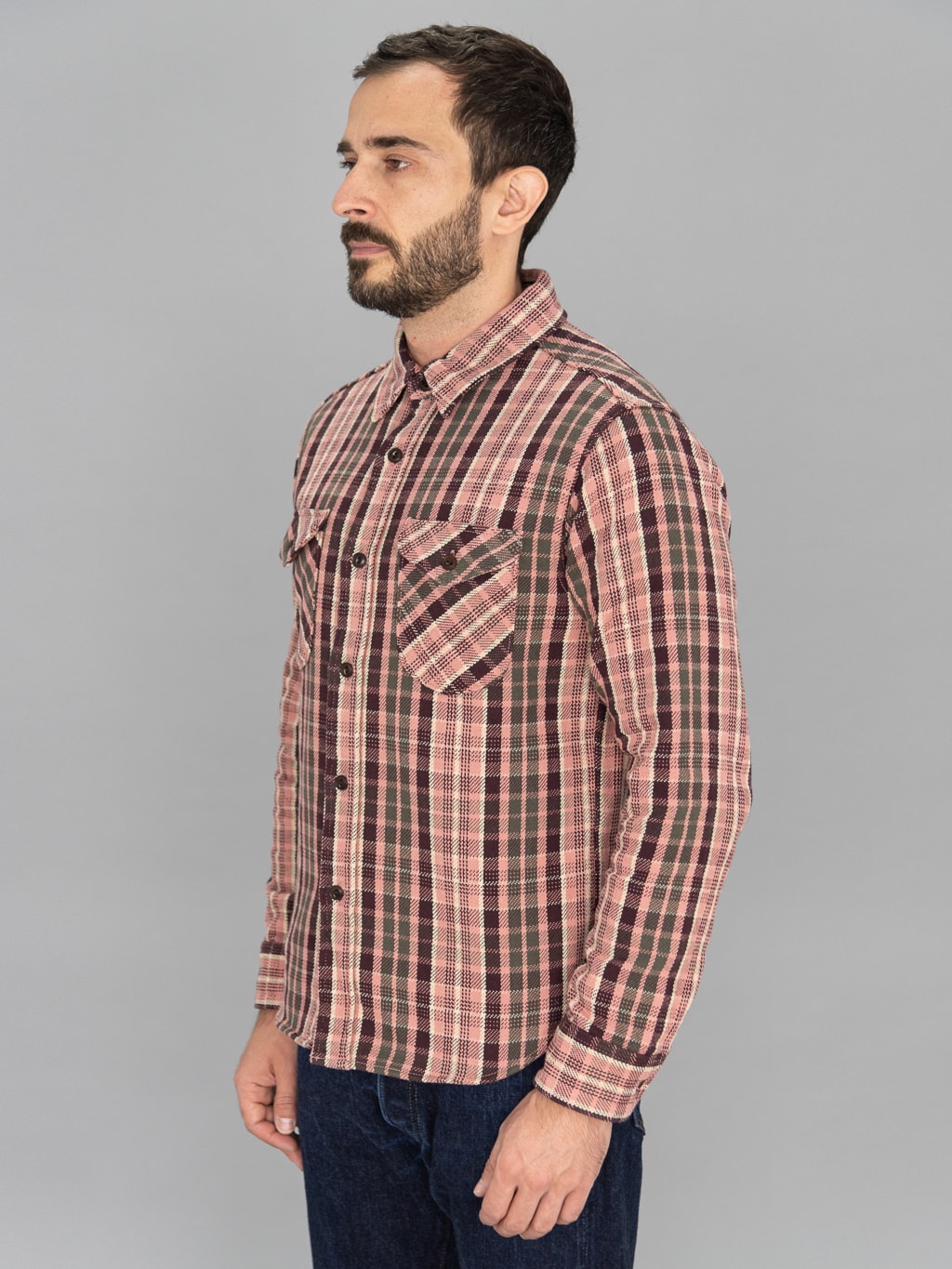 UES Heavy selvedge Flannel Shirt pink model side fit
