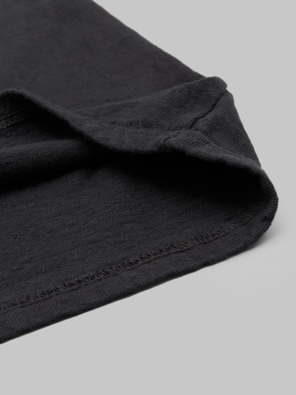 UES No 8 Slub Nep Short Sleeve Tshirt Black texture