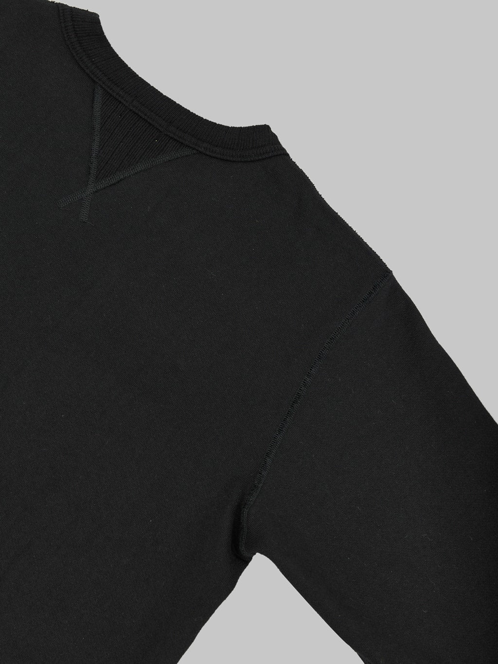 Whitesville cotton Loopwheel Sweatshirt Black no side seams