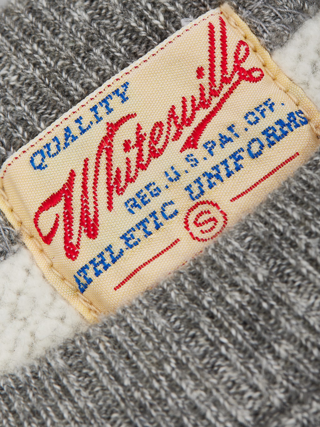 Whitesville Loopwheel Sweatshirt heather grey interior label