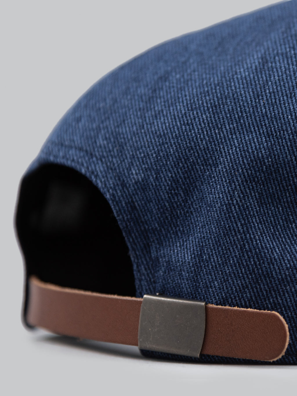 mighty shine flip cap c twill navy leather strap brown