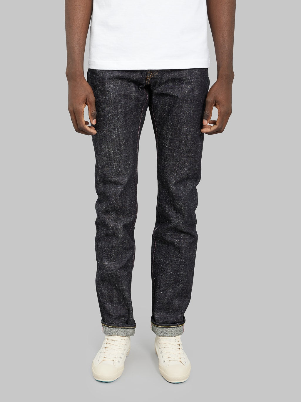 momotaro jeans 0605 82 16oz texture denim natural tapered front fit