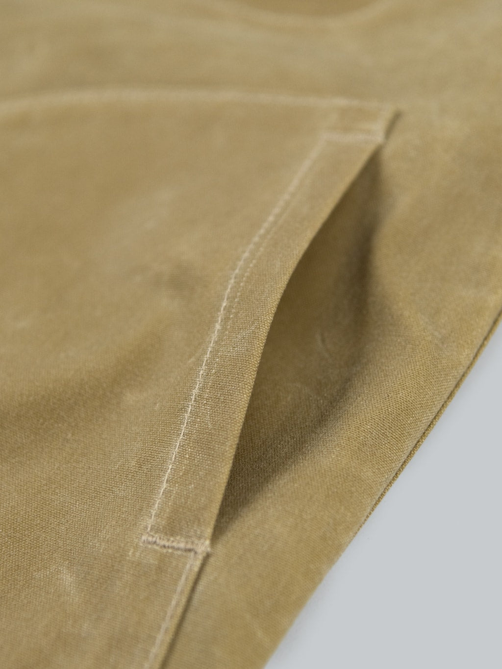 rogue territory lined waxed canvas supply vest 10oz tan pocket closeup