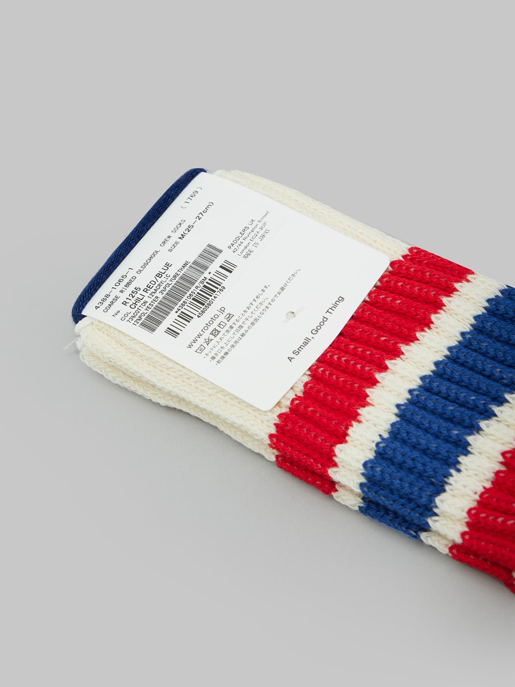 rototo coarse ribbed oldschool crew socks chili red blue back label details