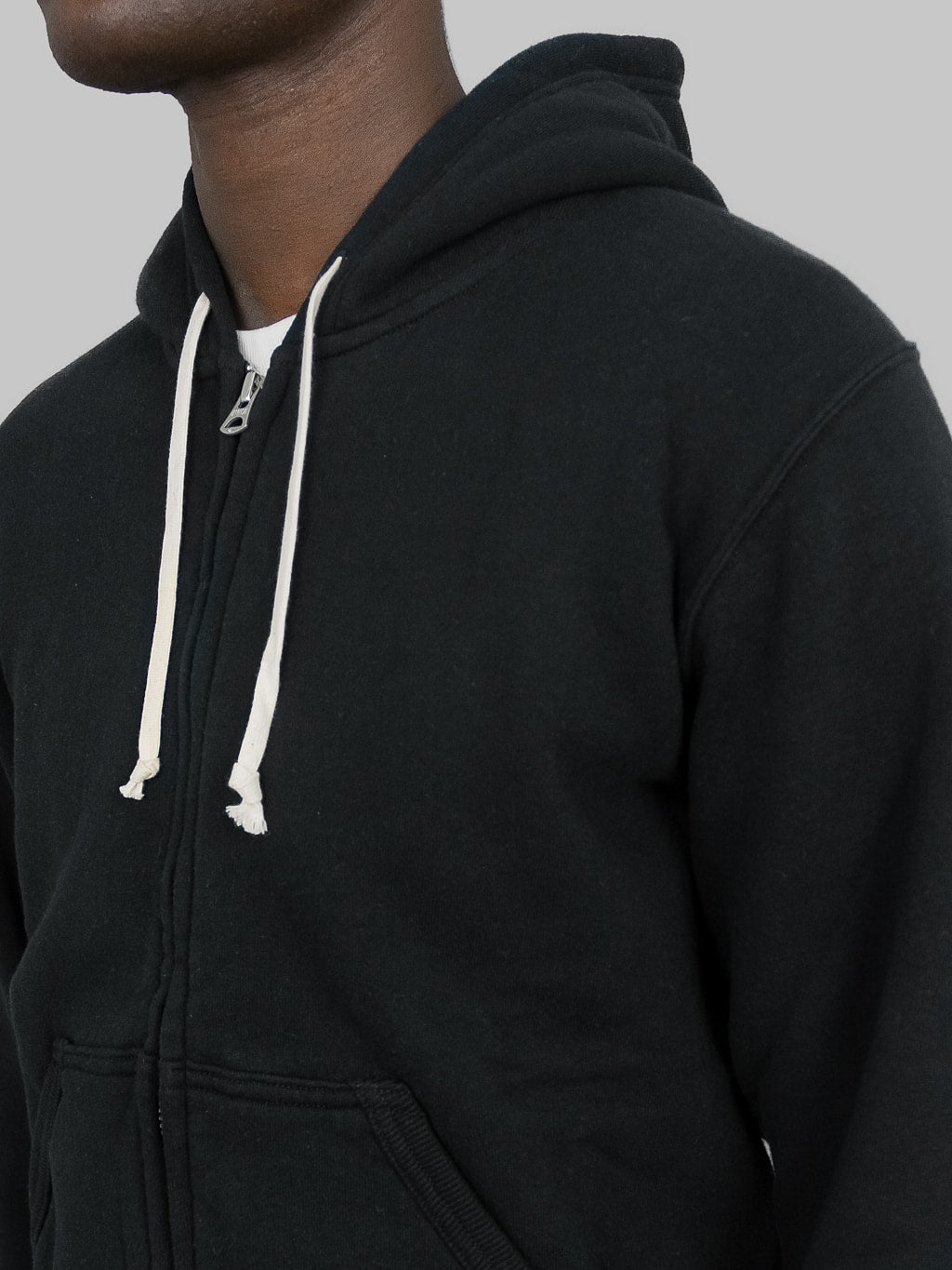 the flat head thermal zip hoodie black collar chest