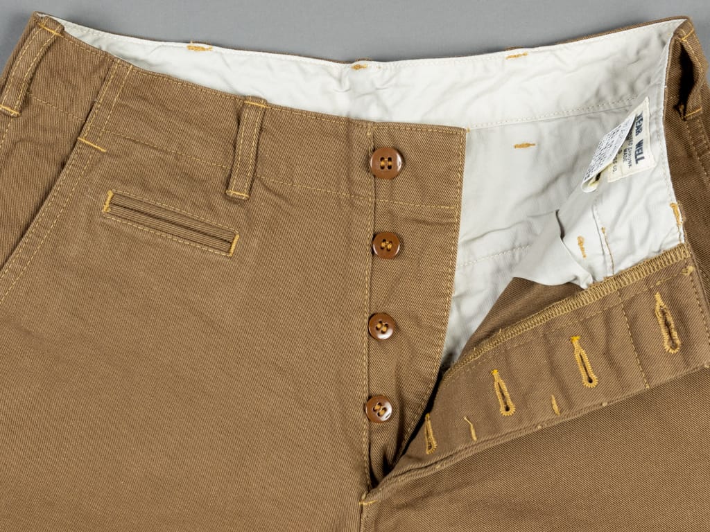 UES Regular Chino Olive-Brown Buttons